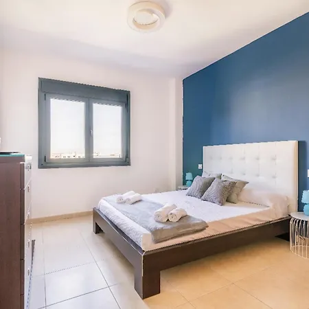 Blue & White House Apartmán Vecindario (Gran Canaria)
